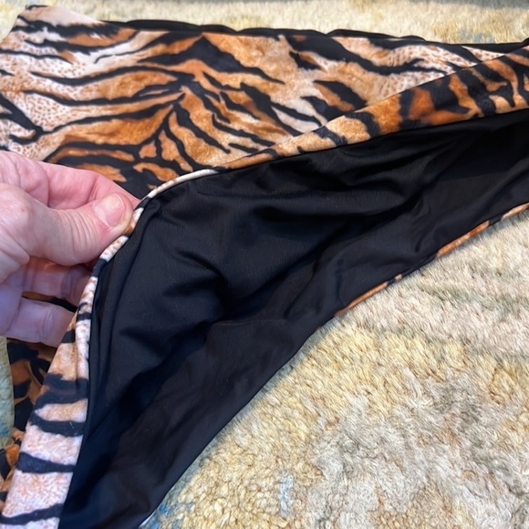 🐅Reversible High-Waisted,Tiger Print (& Black) Bikini! 2 Suits in 1, Ultra Soft - Picture 5 of 12